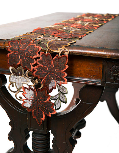 XD13019 Dainty Leaf Embroidered Cutwork Mini Table Runner 12x28