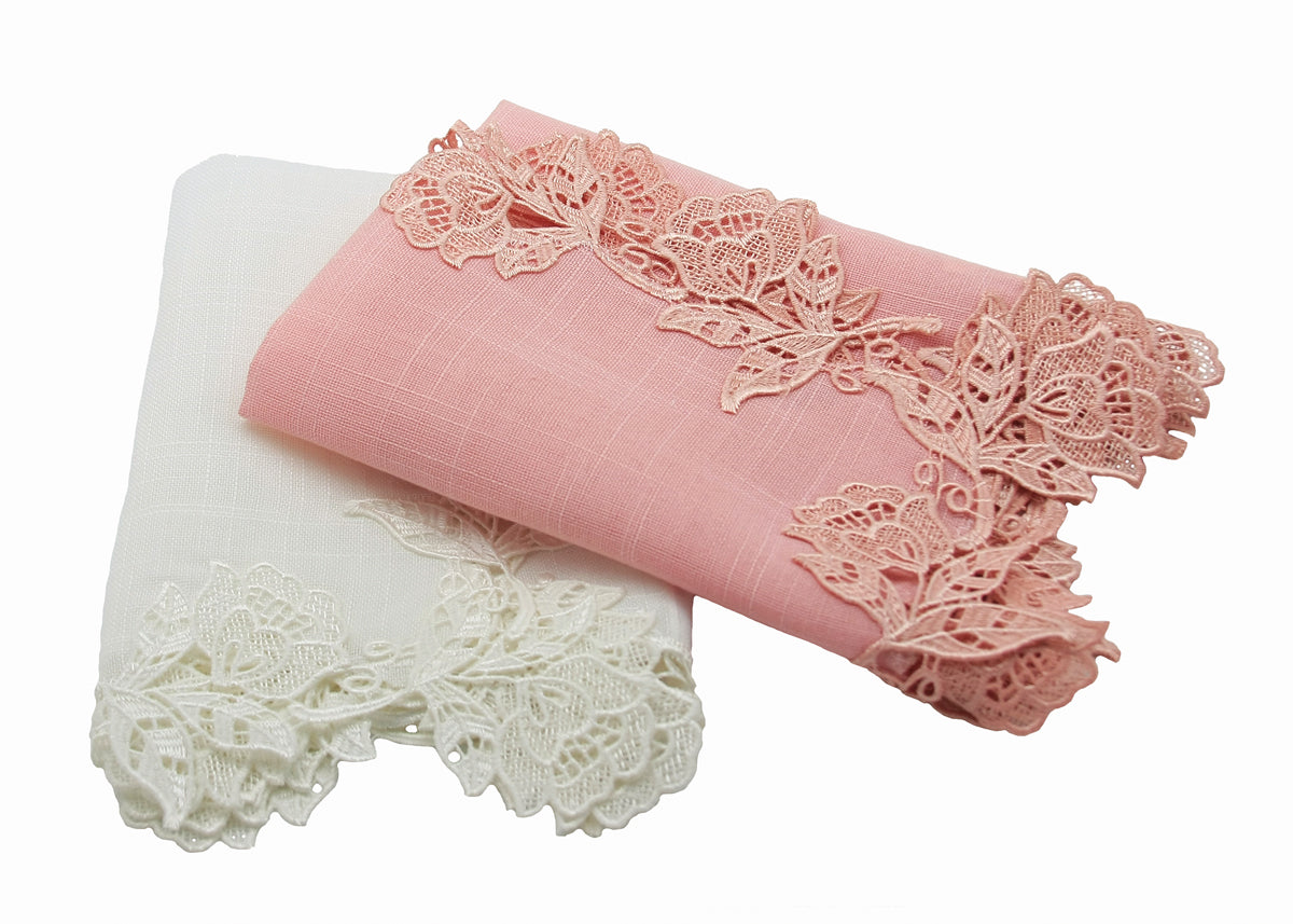 MANOR LUXE English Rose Lace Napkins Set of 4, 20x20, White