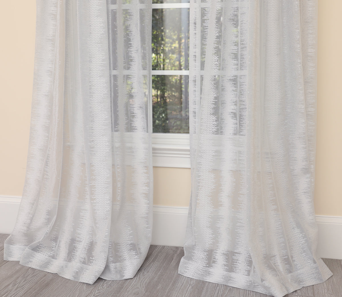 ML19074 Bella Bella Textured Sheer Rod Pocket Curtain Panel 54x108 White Polyester