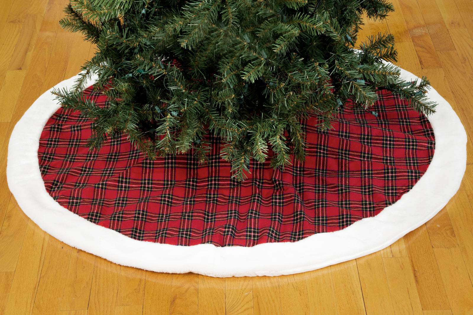 ML21011 Classic Christmas Check Faux Fur Trim Mini Tree Skirt 20-Inch Polyester