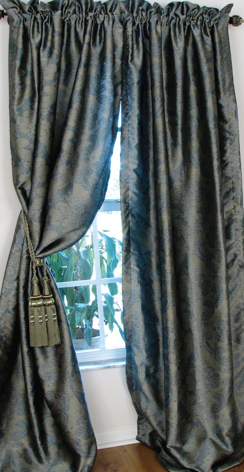 XIA HOME FASHIONS Winslet Damask Rod Pocket Curtain Panel Burgundy 48x84