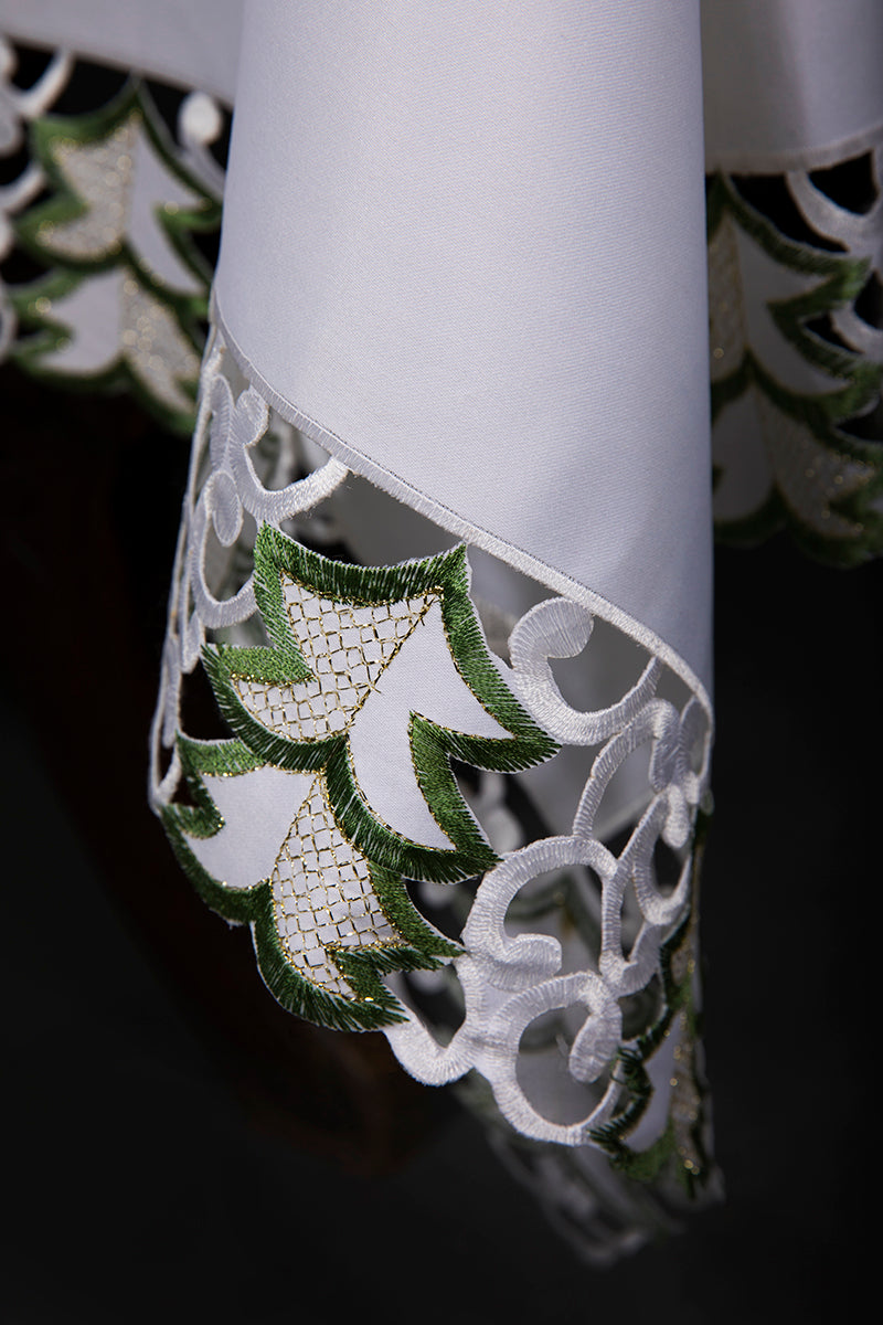 XD110708 Tannenbaum Tablecloth 60x84 White Poliviscose
