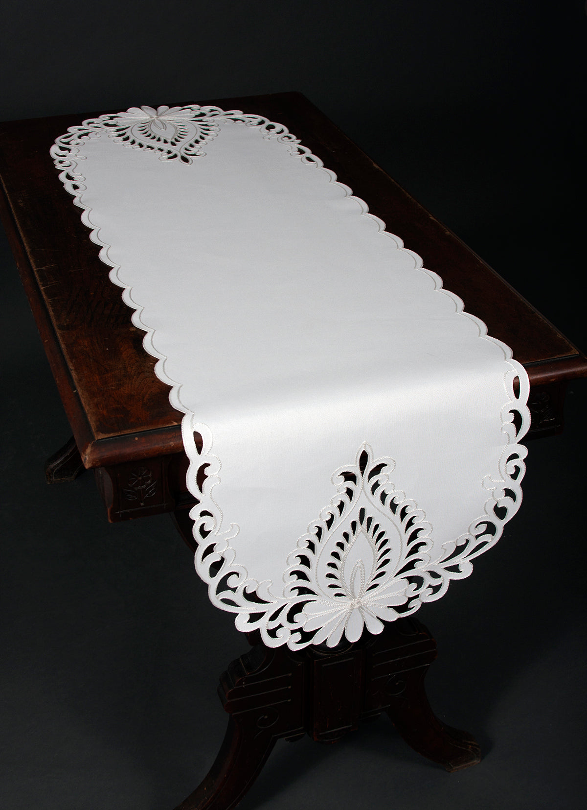 Xia Home Fashions Wilshire Embroidered Cutwork Table Runner 16x54