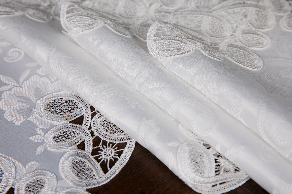 Xia Home Fashions Antebella Embroidered Cutwork Placemats Set of 4 13x19 White