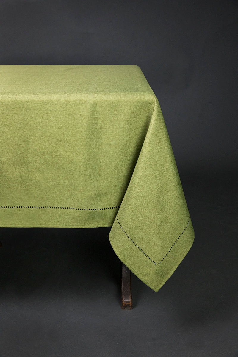 XD915918-Melrose Poliviscose Tablecloth Hemstitch Solid 60x84 Venetian Red