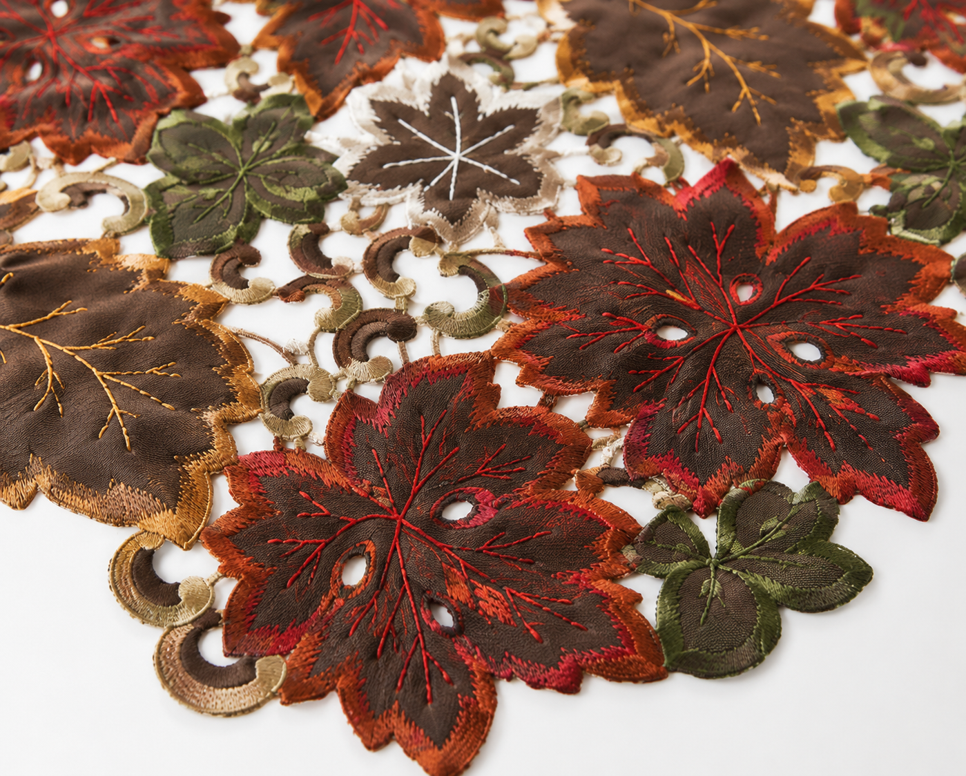 XD13019 Dainty Leaf Embroidered Cutwork Table Topper 34x34
