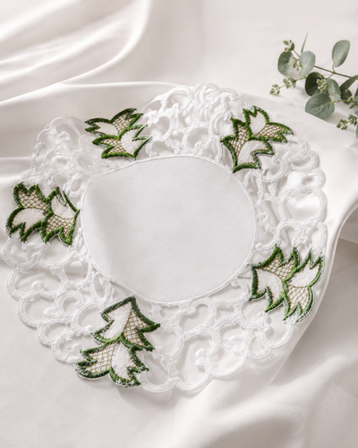 XD110708 Tannenbaum Doilies Set of 4 12 Round White Poliviscose