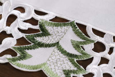 Tannenbaum Table Topper