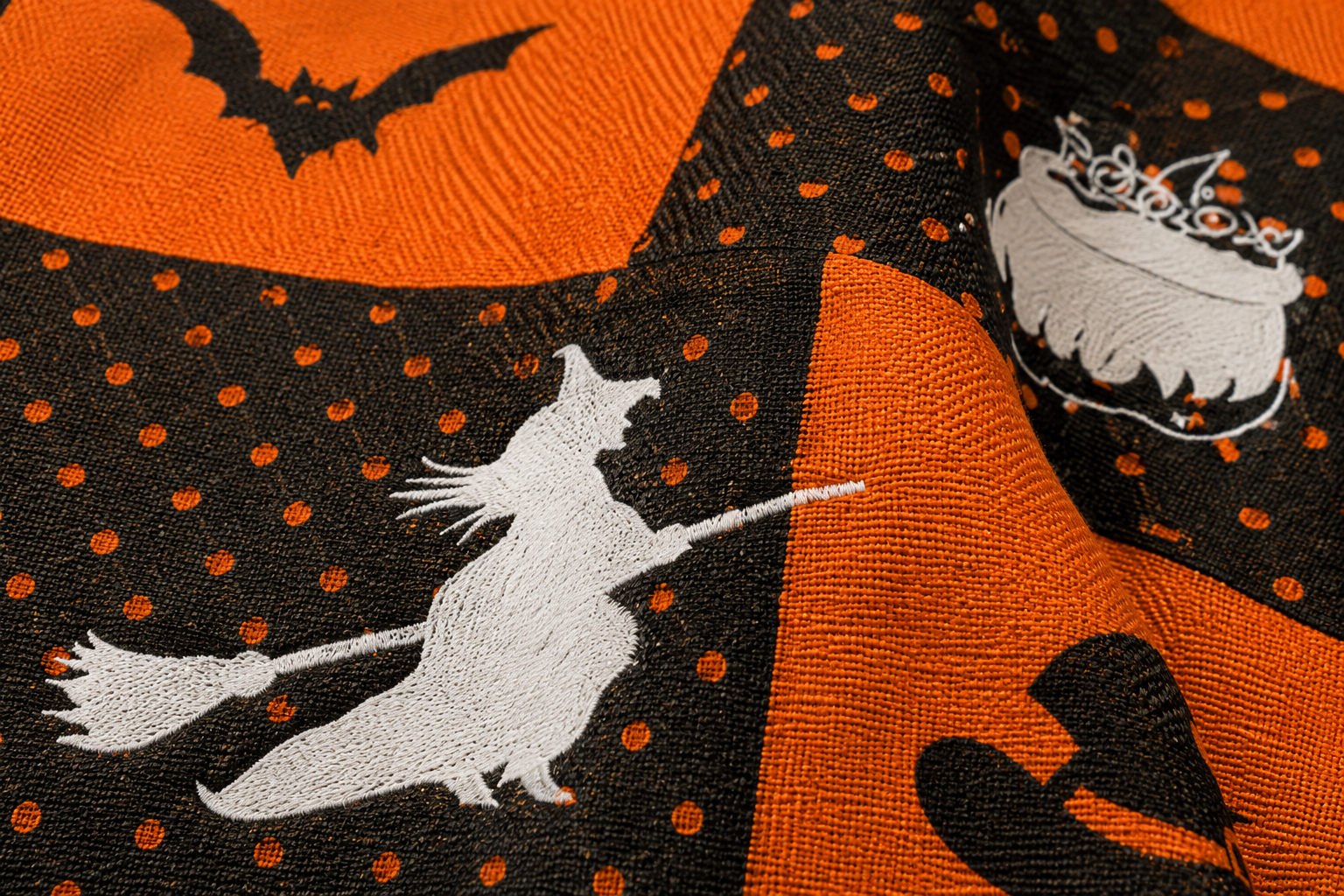 XD15834B Halloween Patchwork Tablecloth 50x50