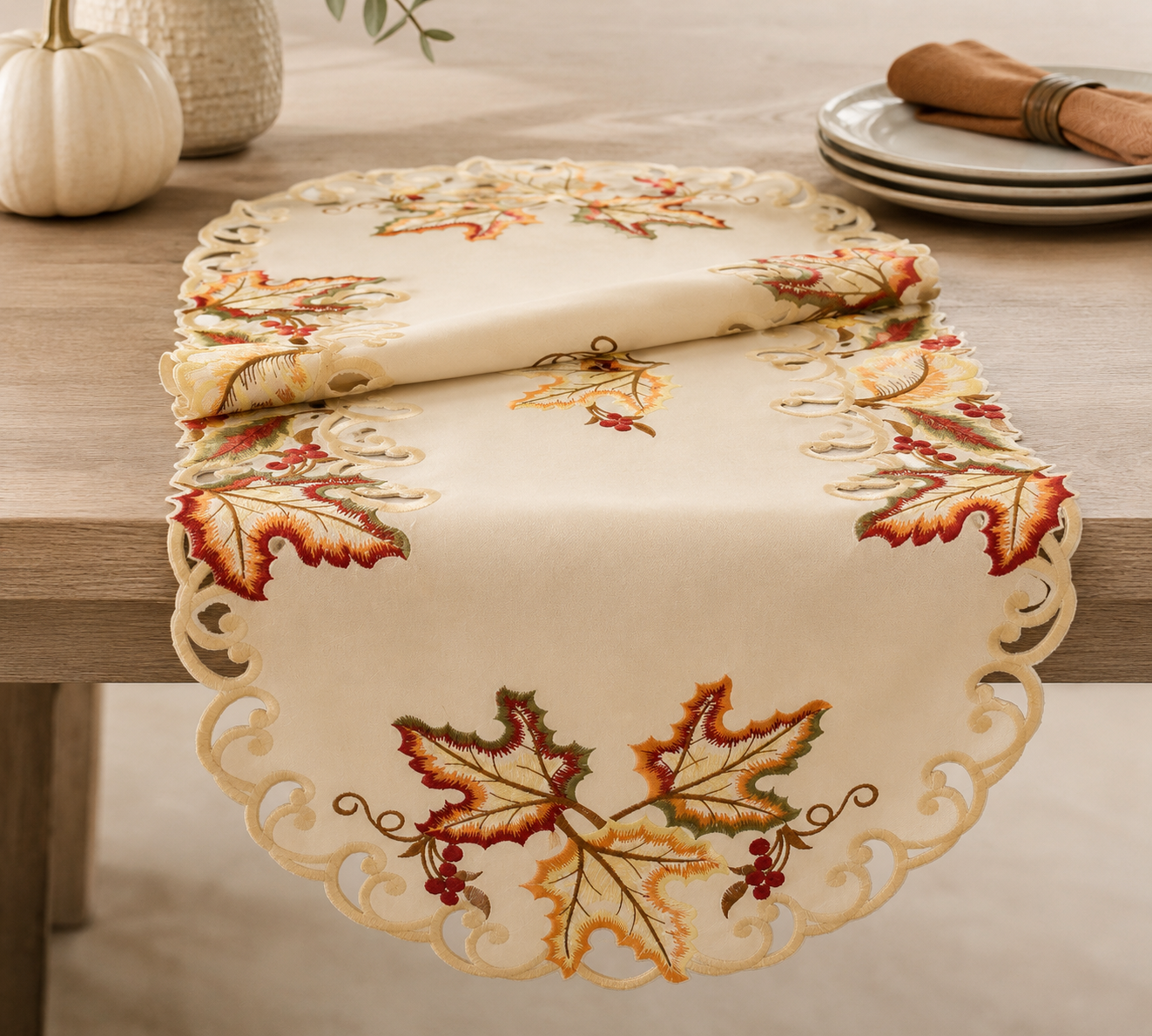 Moisson Leaf Table Runner