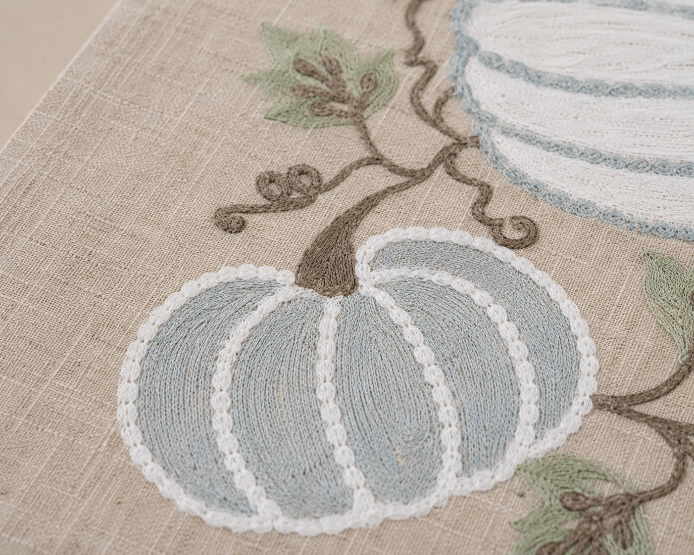 XD19806 Harvest Pumpkins and Vines Crewel Embroidered Table Runner 16x36 Double Layer Linen Blend