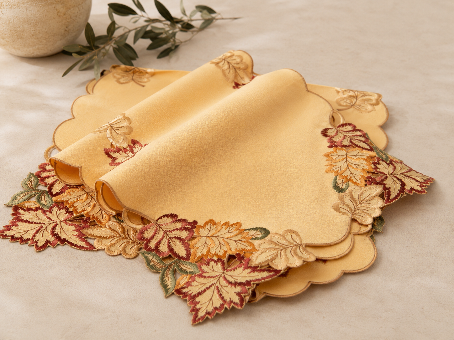 XD75018 Bountiful Leaf Mini Table Runner 12x28
