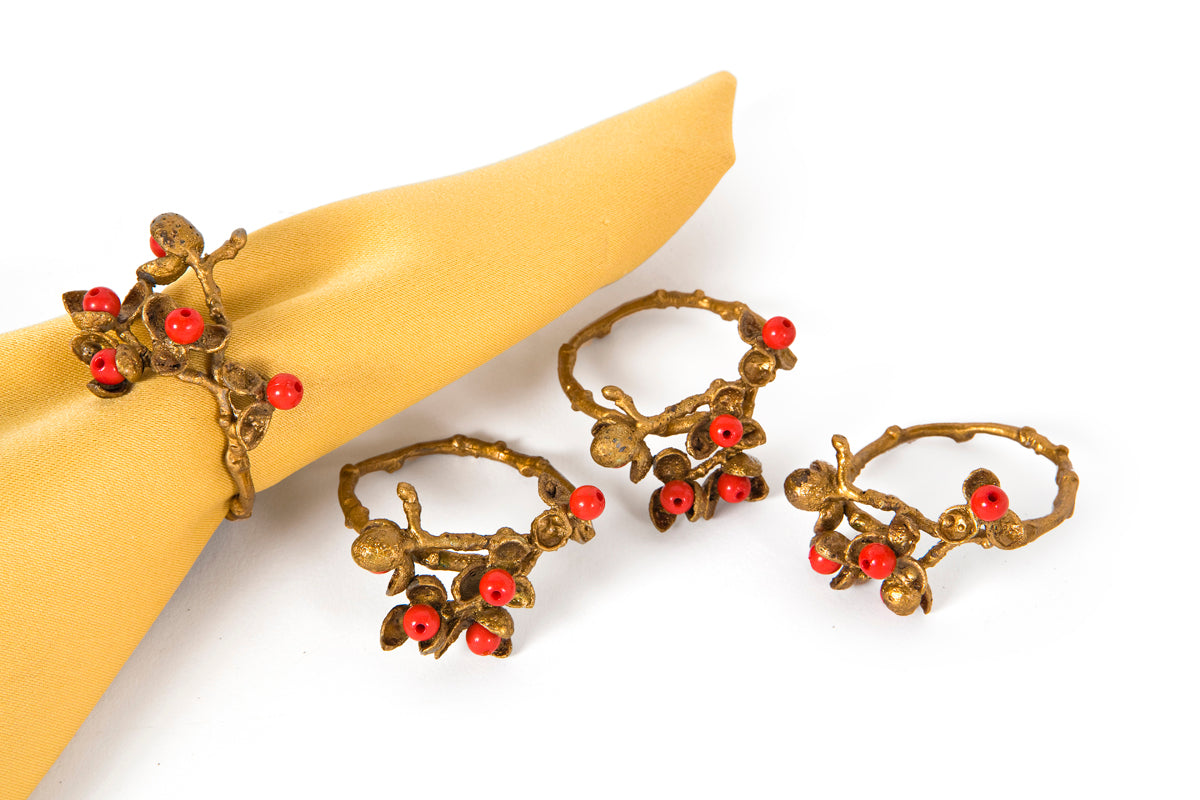 MANOR LUXE Holly Berry Napkin Rings Set of 4 Gold