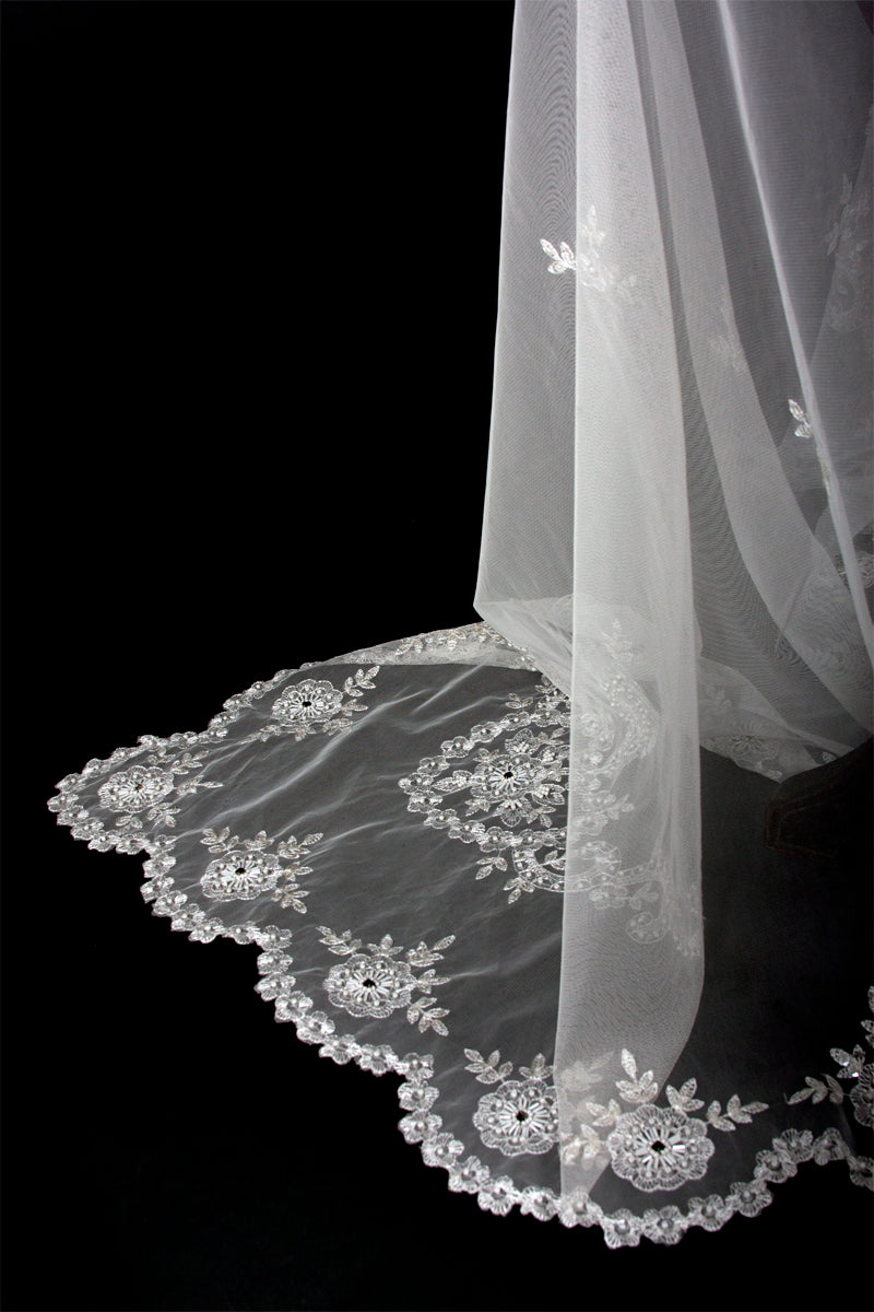 MANOR LUXE Merrigold Lace Embroidered Sheer Tablecloth with Beaded Accents, 80x80, Clear