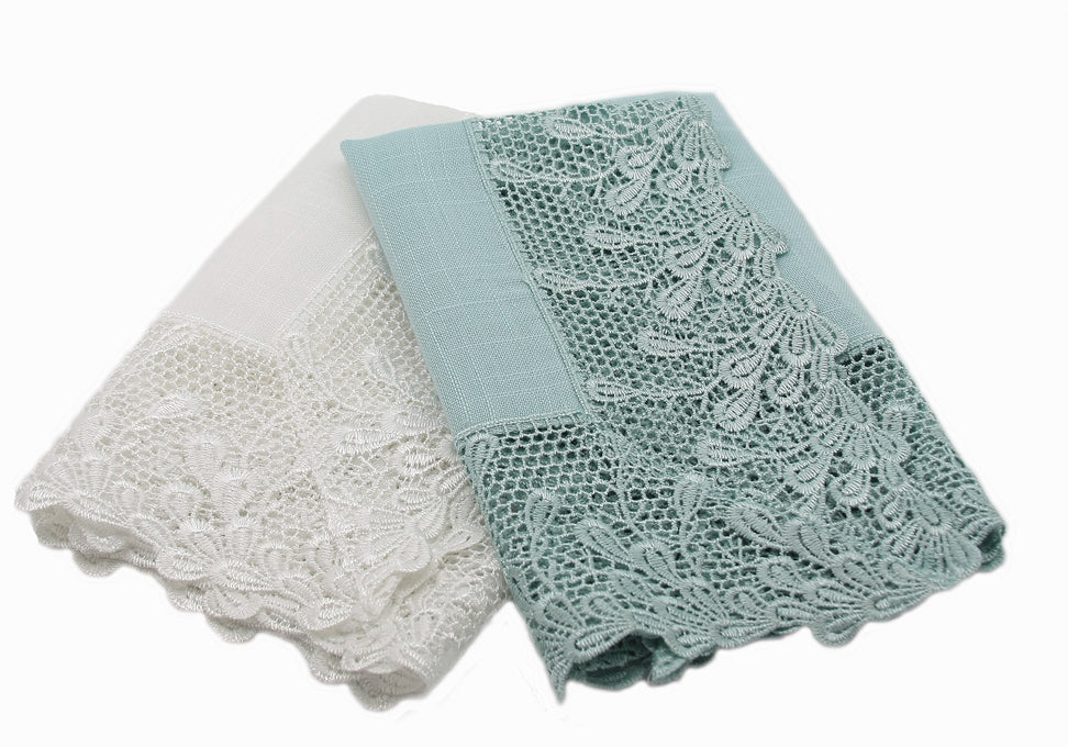 MANOR LUXE Garden Trellis Lace Napkins Set of 4, 20x20, White