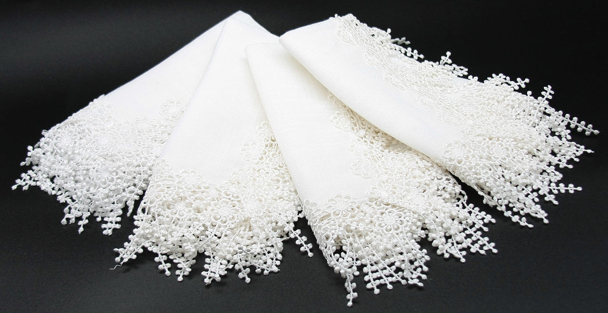 MANOR LUXE Floral Garden Lace Napkins Set of 4, 20x20, White