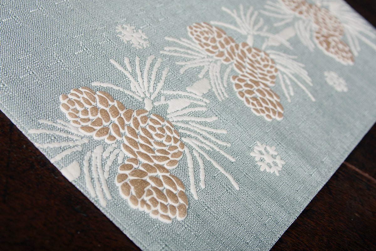 ML17117 Winter Pine Cone Placemats,13"x18", Set of 4