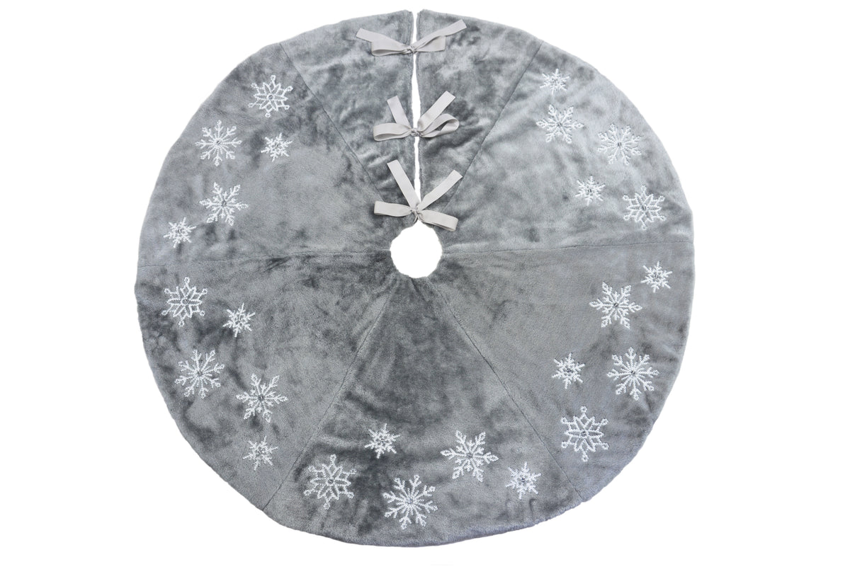 XIA HOME FASHIONS Snowflake Sequin Plush Tree Skirt Grey 56in