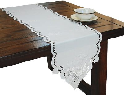 RA05151 Grapes and Leaves Table Runner