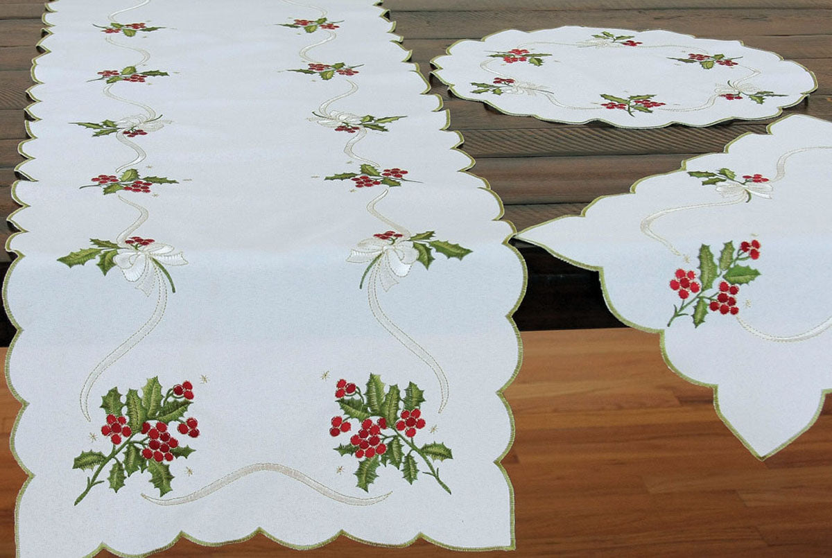 XD13401 Holly Berry Table Runner 16x34