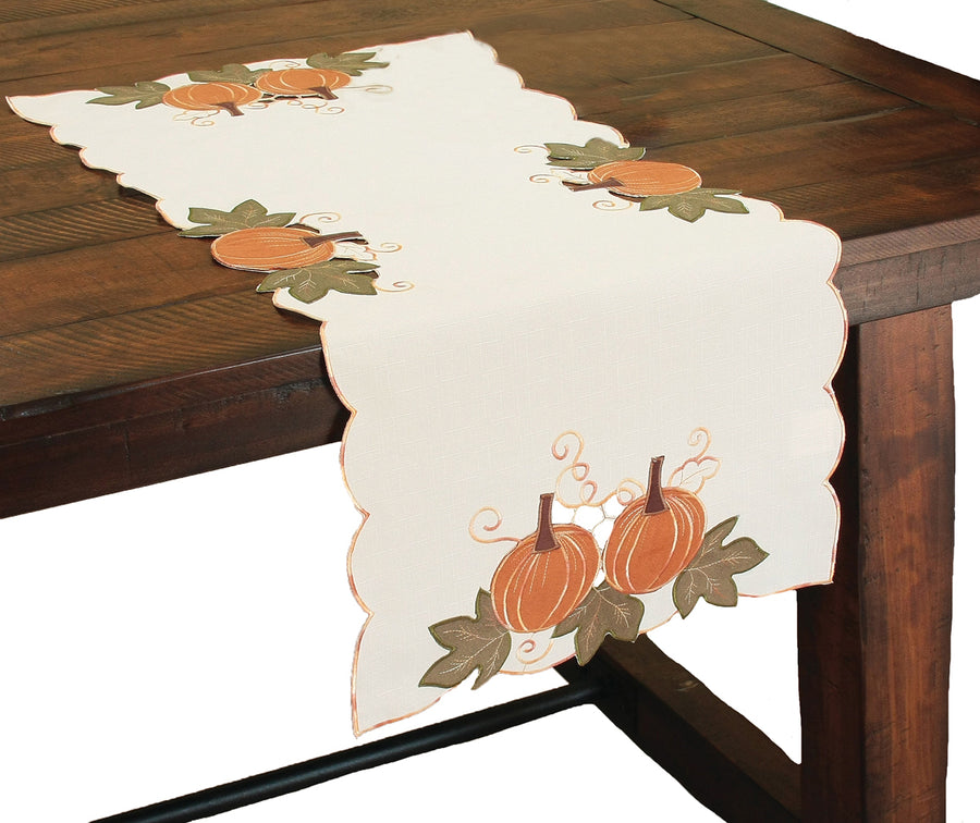 XD14983 Pumpkin Patch Table Runner