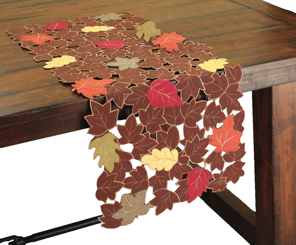 XD14991 Forest Blanket Embroidered Cutwork Table Runner 16x36