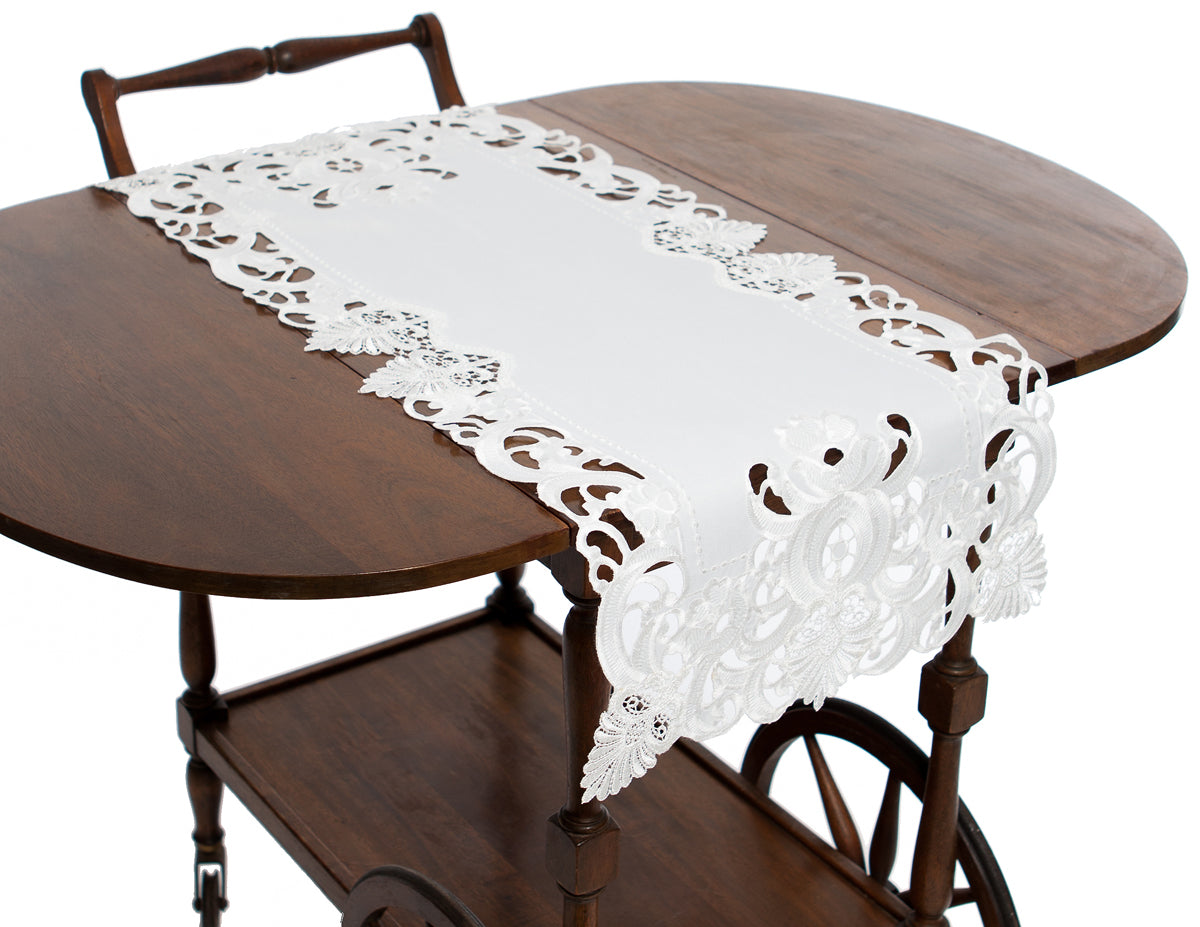 XD170185 Delicate Lace Table Runner