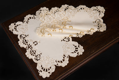 XD17106 Scalloped Lace Placemats,13"x19", Set of 4