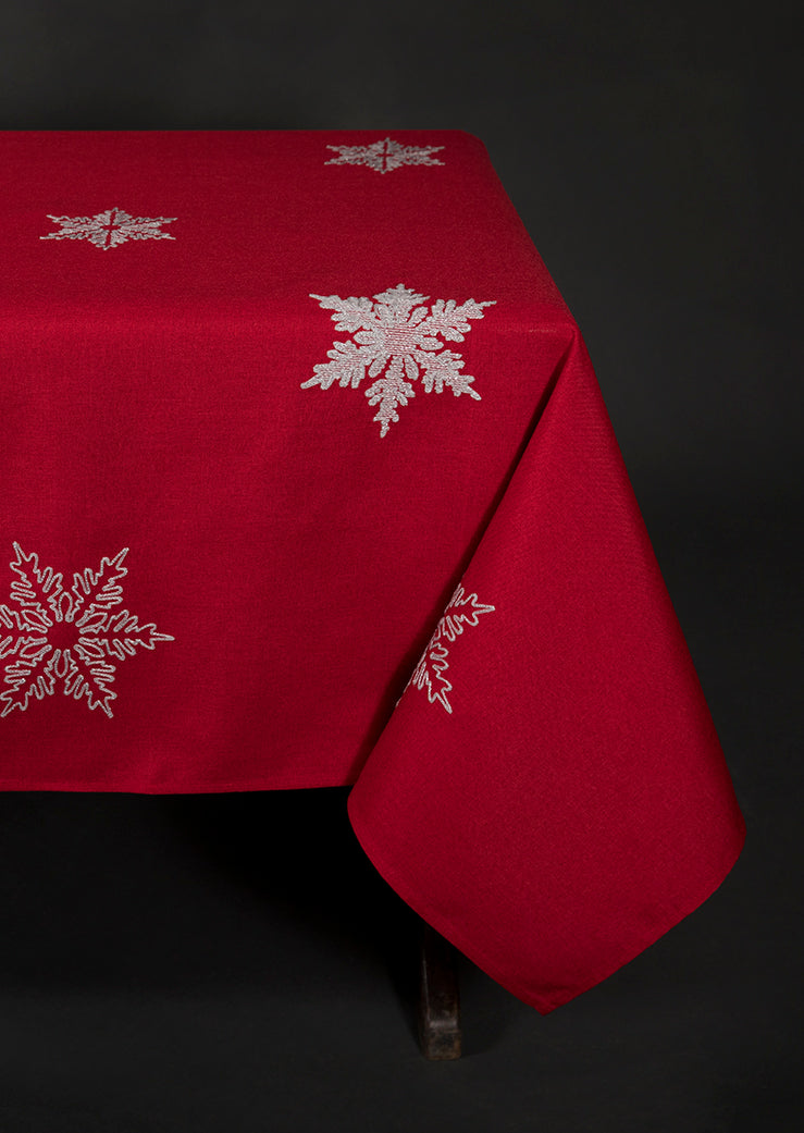 XD17141 Glisten Snowflake Tablecloth