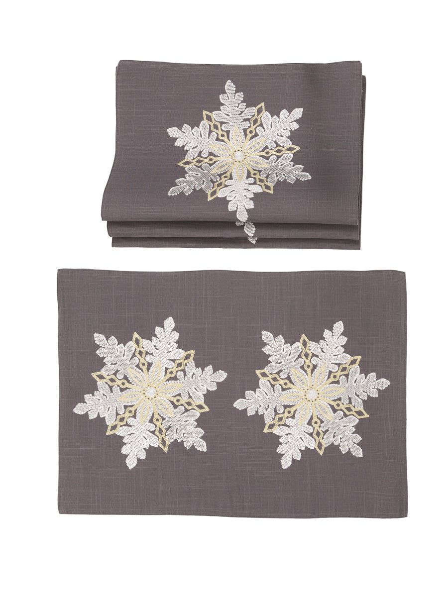XD18903 Sparkling Snowflakes 14''x20'' Placemats, Set of 4