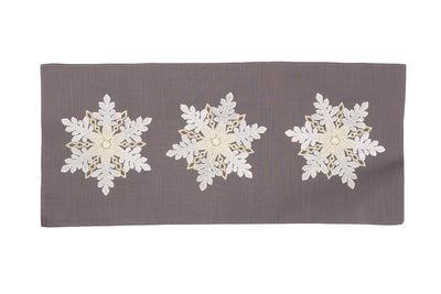 XD18903 Sparkling Snowflakes Table Runner