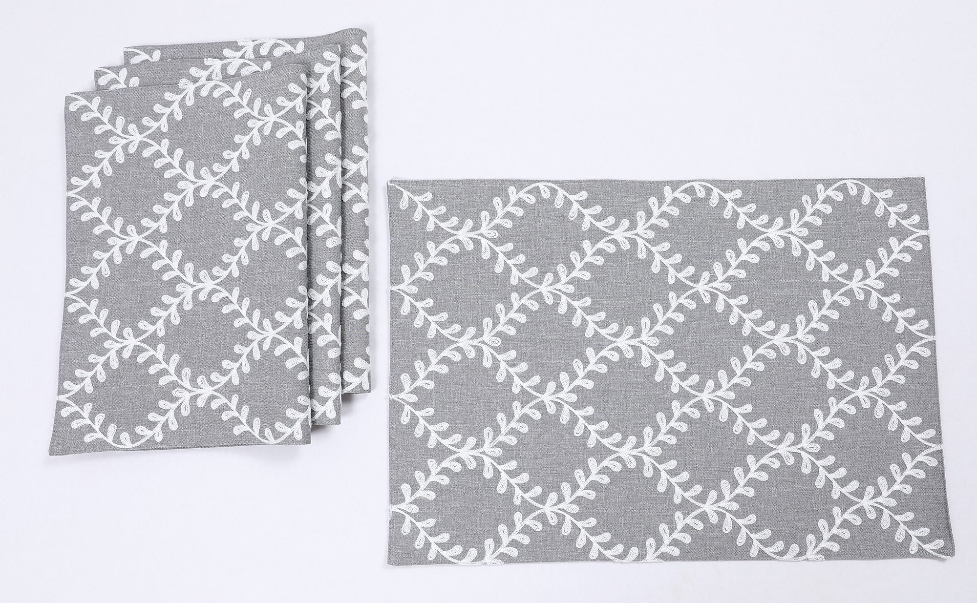 XD19200- Piluki Leaf Crewel Embroidered Placemats 14 by 20-Inch, Set of 4