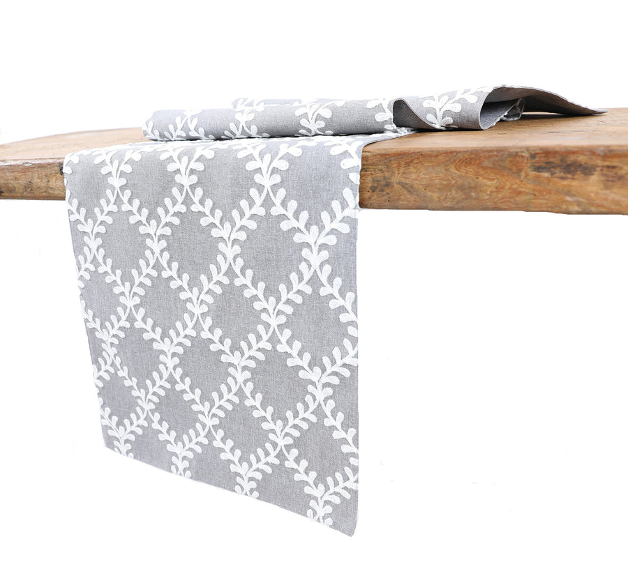 XD19200- Piluki Leaf Crewel Embroidered Table Runner