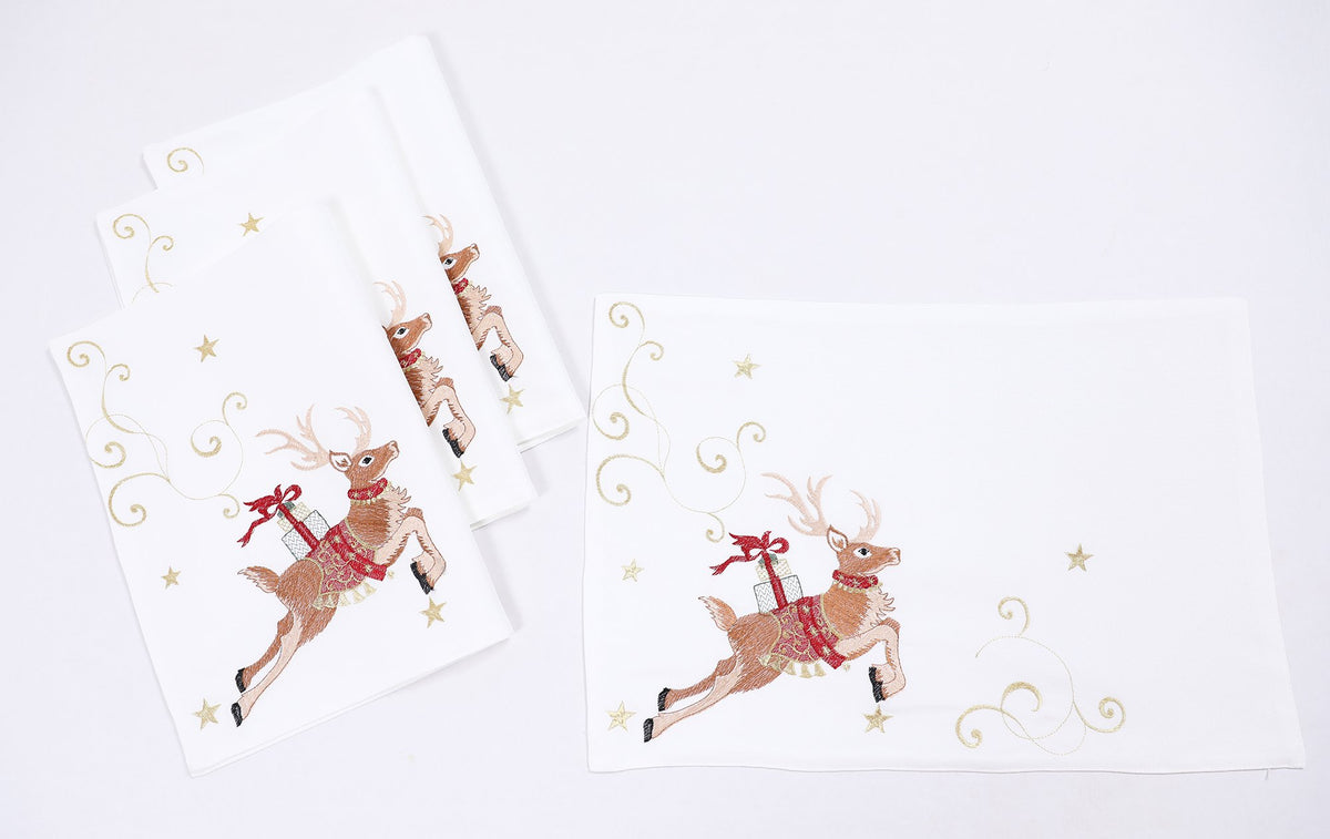 XD19820 Festive Reindeer Christmas Placemats Set of 4 14x20 Polyester