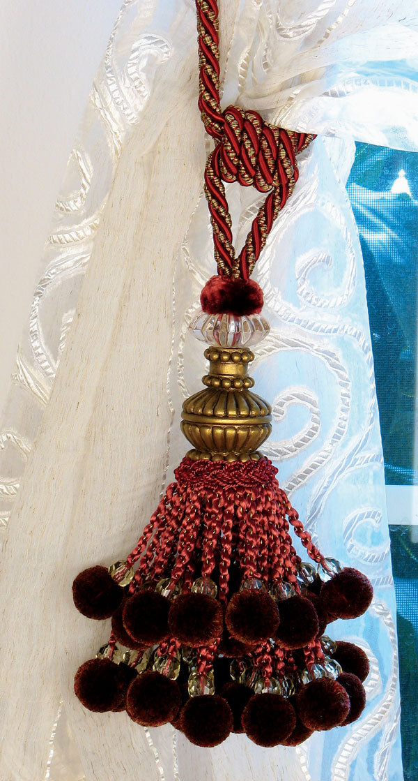 XIA HOME FASHIONS Artisan Decorative Tassel Tieback Red