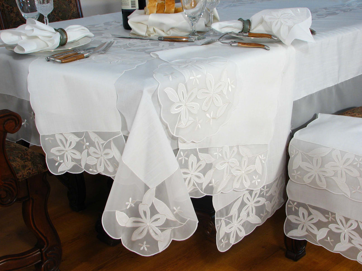 Xia Home Fashions Daisy Silhouette Placemats Embroidered Sheer Border 12x18 Set of 4