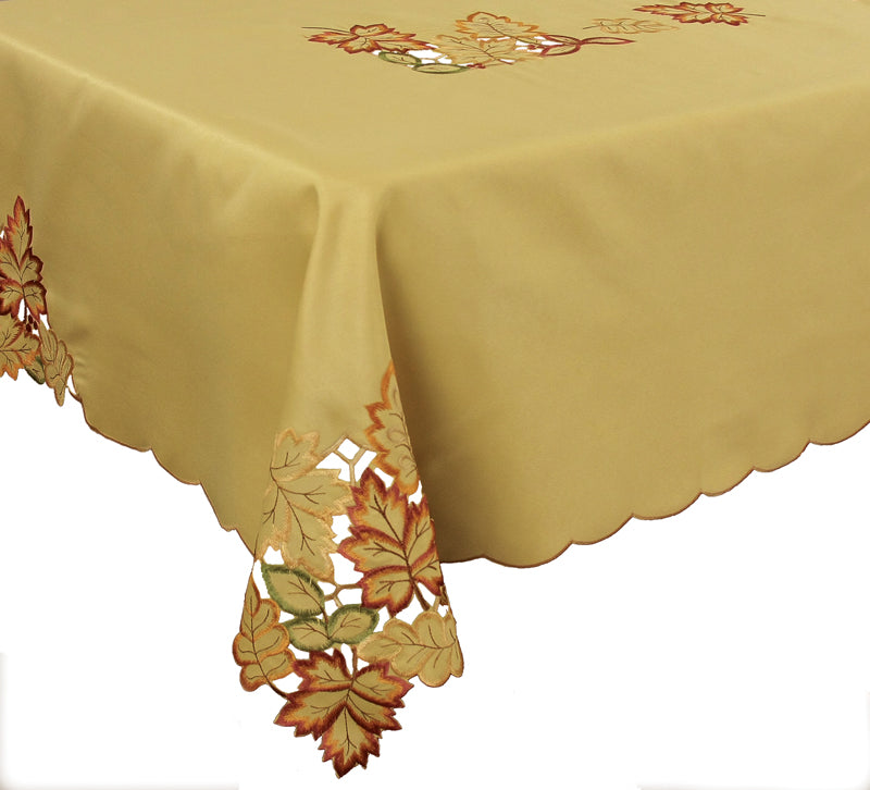 XD75018 Bountiful Leaf Tablecloth 60x84