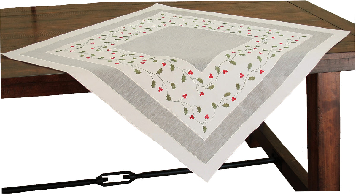XD93253 Classic Holly Embroidered Table Topper 36x36 Poliviscose