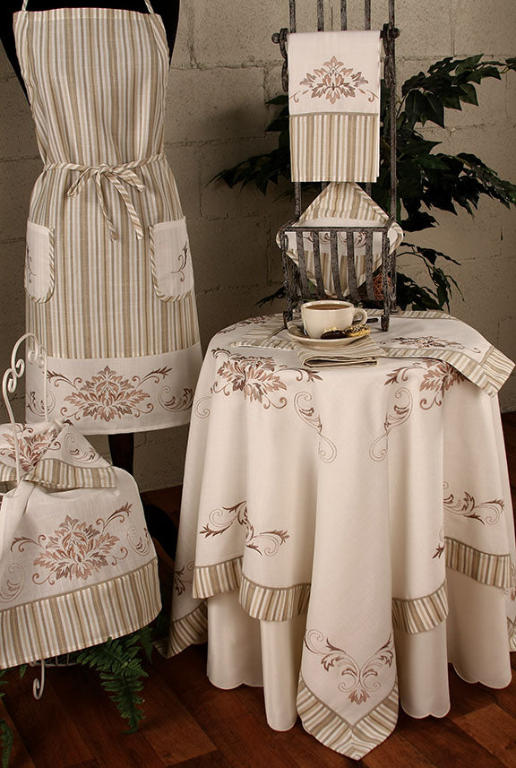 XD755019-Fleur Polyester Cotton Blend Napkins Embroidered Floral Set of 4 19x19 Beige